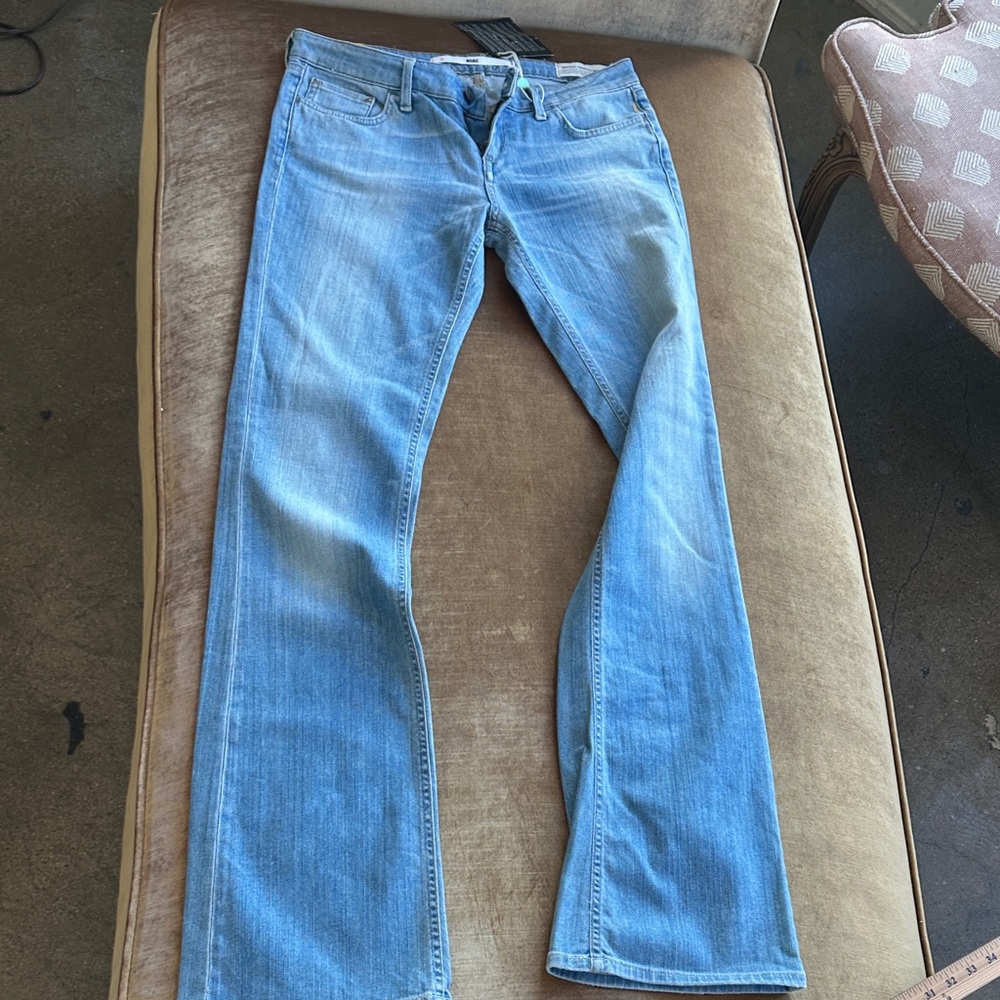 Real Denim Italian Jeans New With Tags Tall girl Light wash Non stretch Cotton